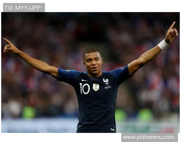 聚焦世界足球百大球星姆巴佩的成长历程与辉煌成就解析